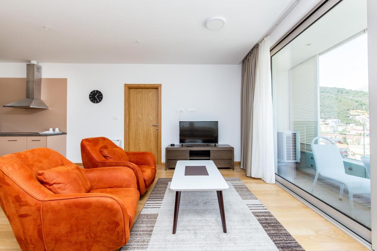 Apartments Lora In Apart-Hotel Budva Luaran gambar