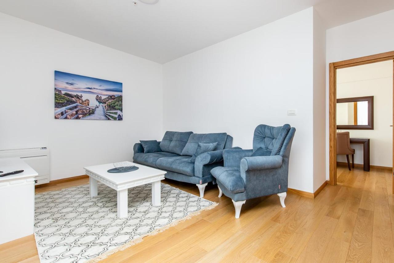 Apartments Lora In Apart-Hotel Budva Luaran gambar